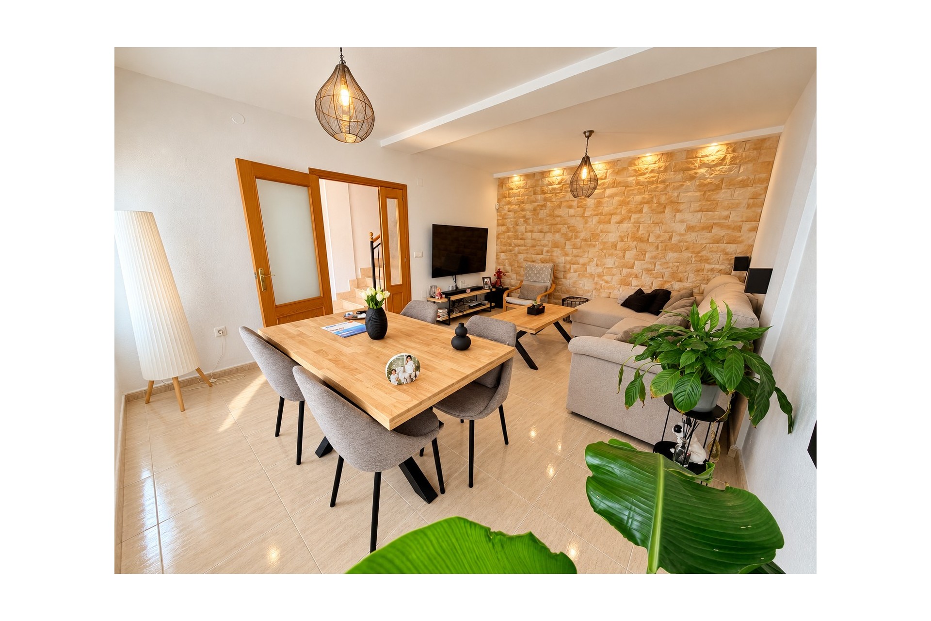 Återförsäljning - Town House -
Daya Nueva - Costa Blanca