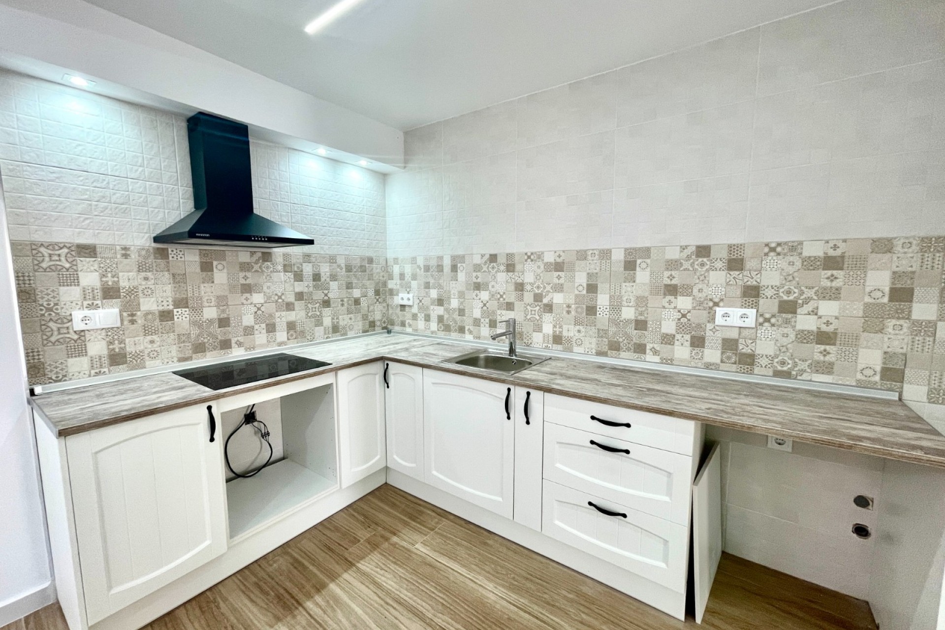Återförsäljning - Town House -
Daya Vieja - Costa Blanca
