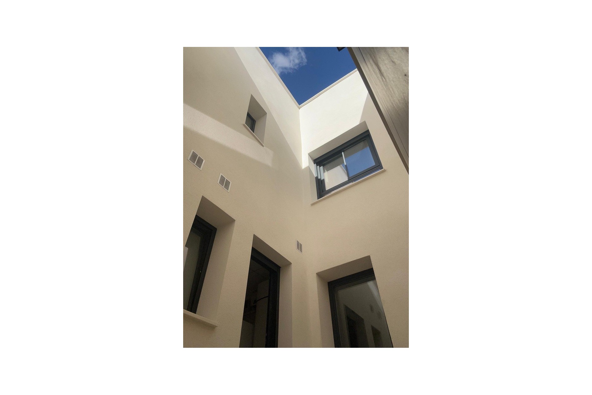 Återförsäljning - Town House -
Dolores - Costa Blanca