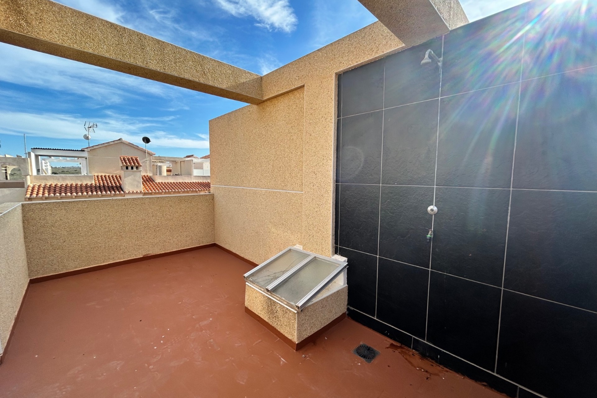 Återförsäljning - Town House -
El Chaparral - Inland