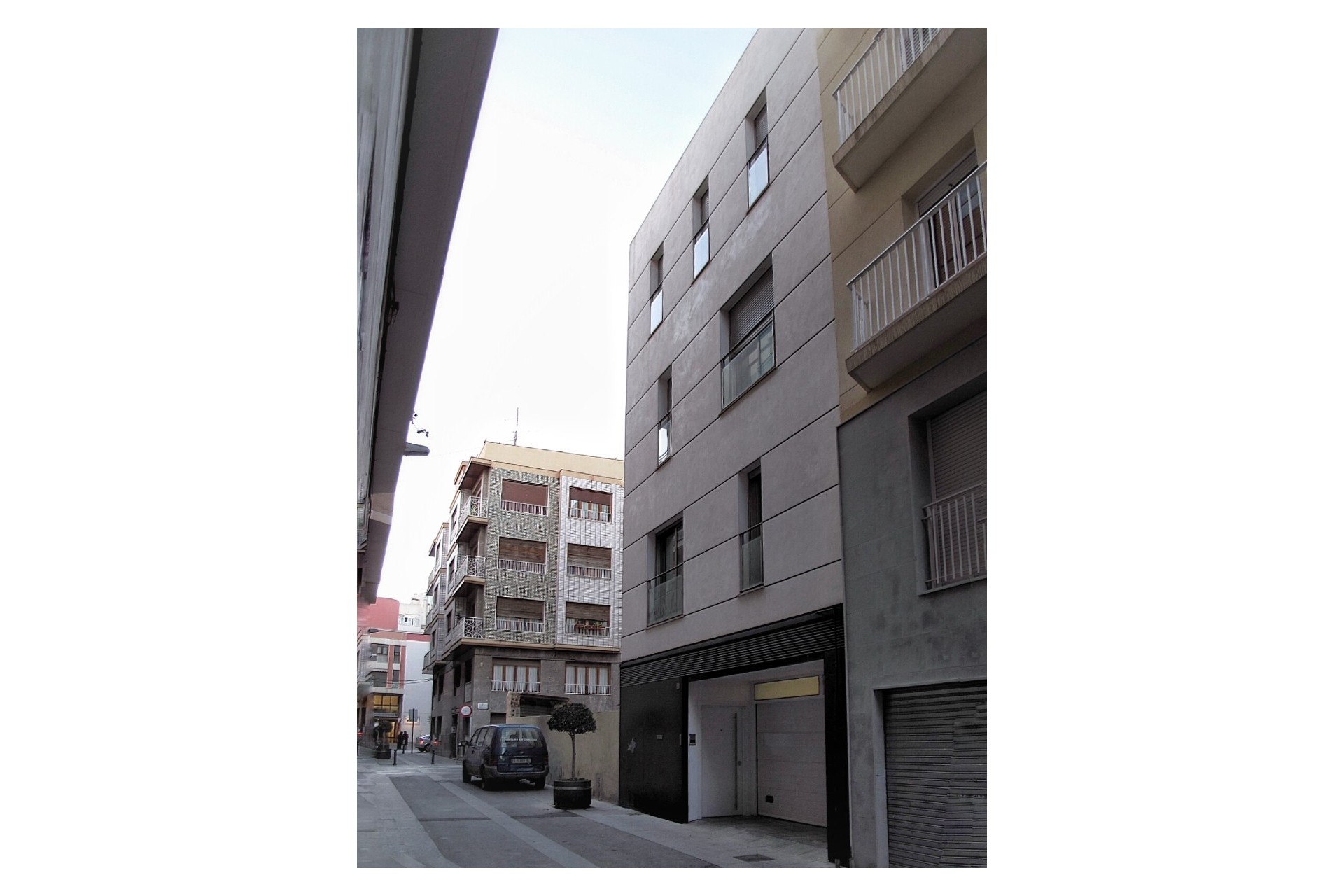 Återförsäljning - Town House -
Elche - Costa Blanca