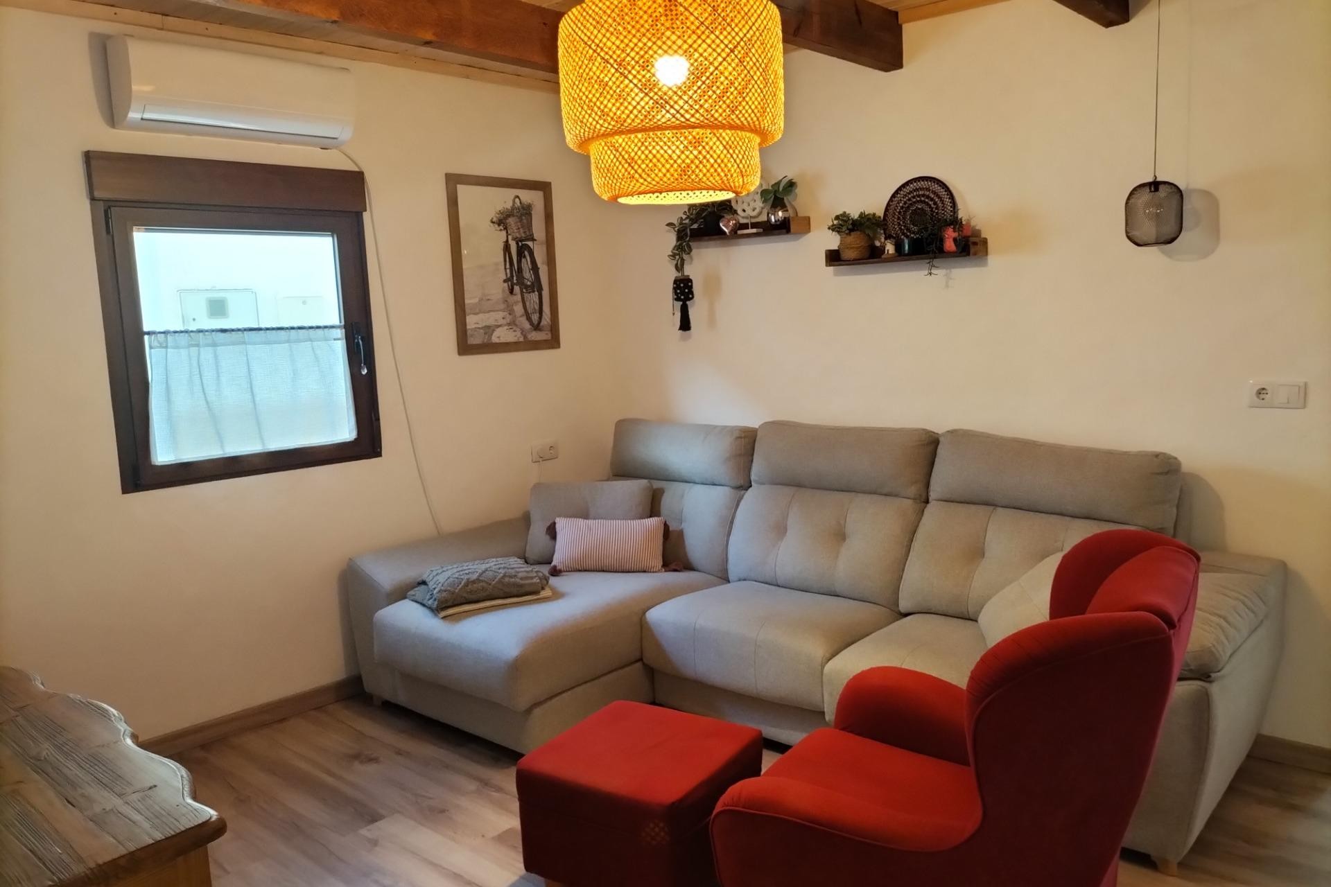 Återförsäljning - Town House -
Formentera del Segura - Centro