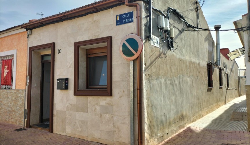 Återförsäljning - Town House -
Formentera del Segura - Centro