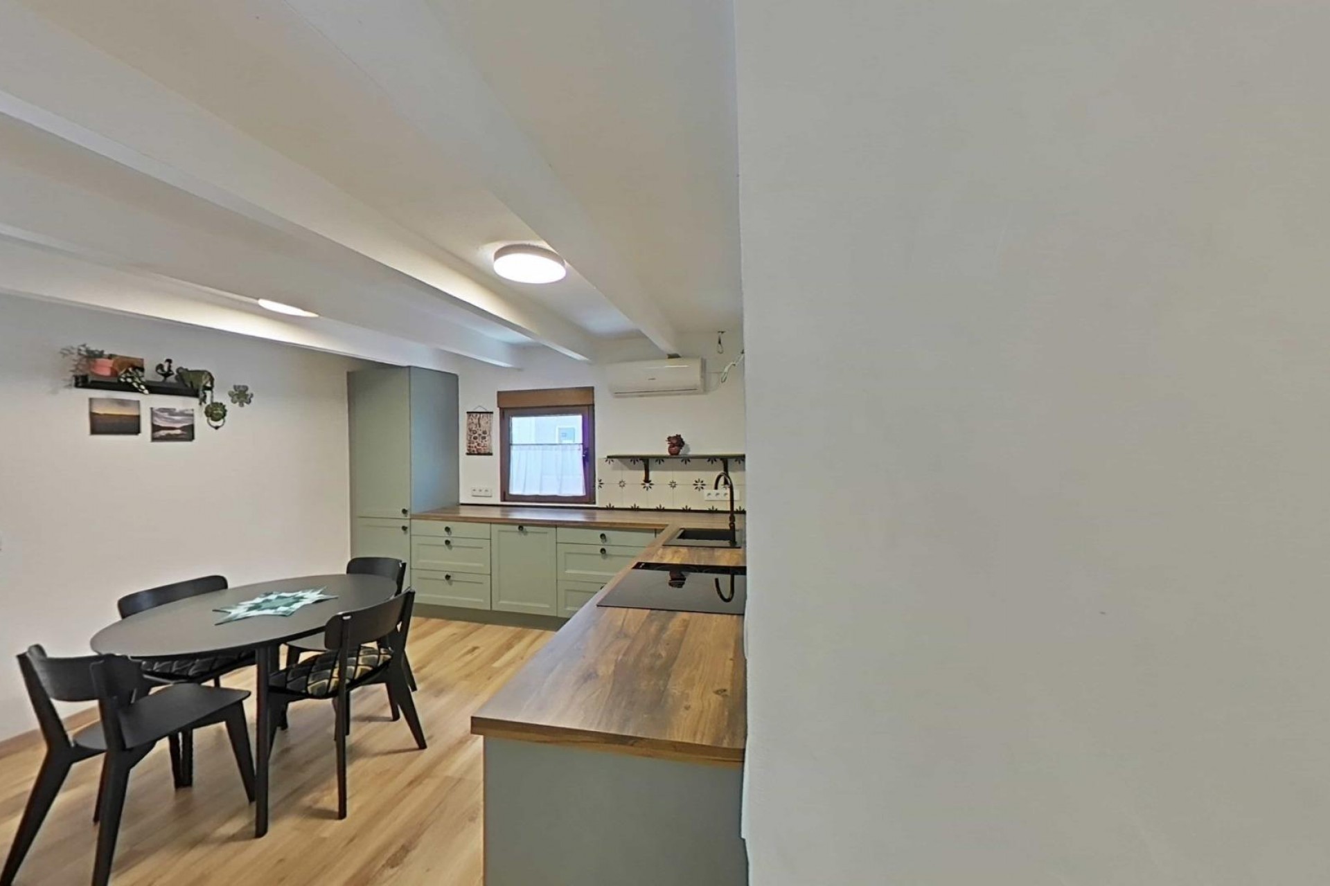Återförsäljning - Town House -
Formentera del Segura - Centro