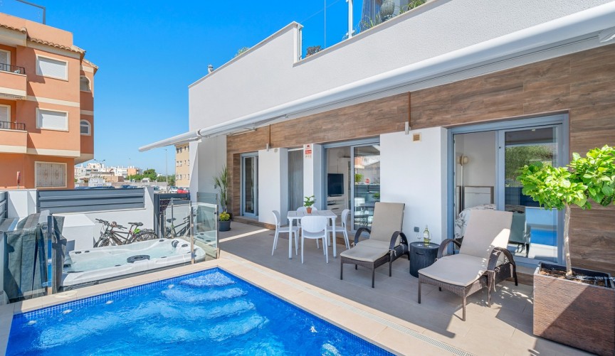 Återförsäljning - Town House -
Formentera del Segura - Costa Blanca