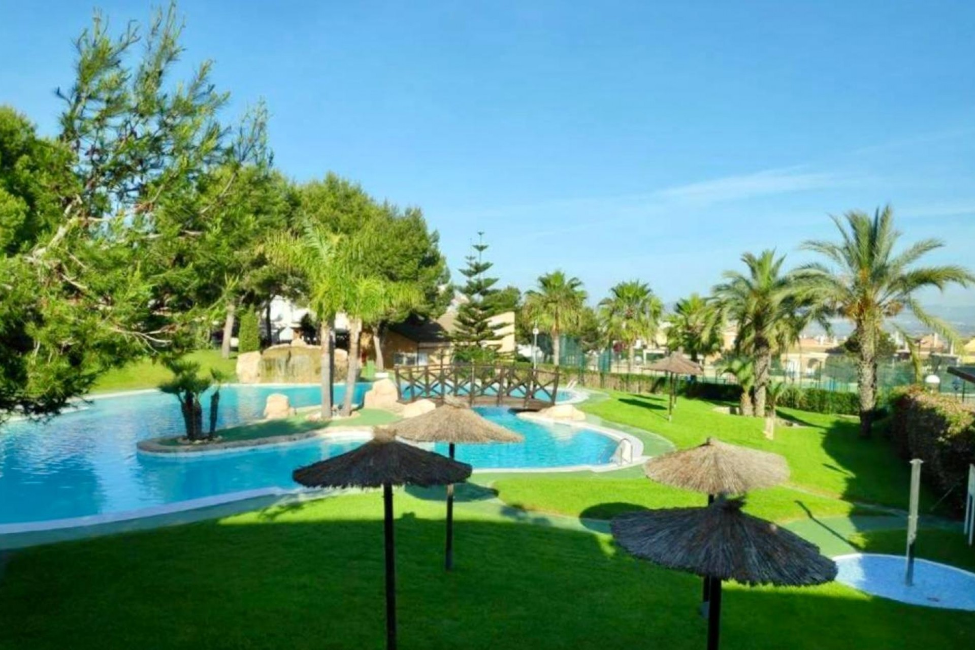 Återförsäljning - Town House -
Gran Alacant - Monte Faro-altomar