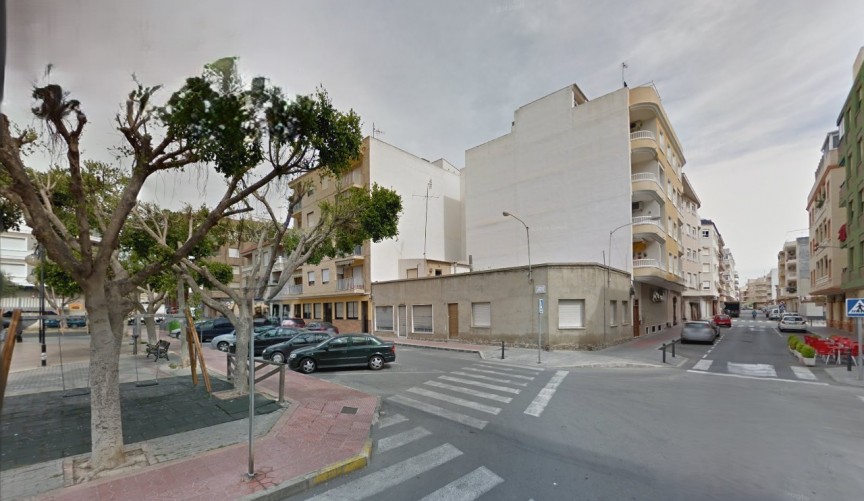 Återförsäljning - Town House -
Guardamar del Segura - Costa Blanca