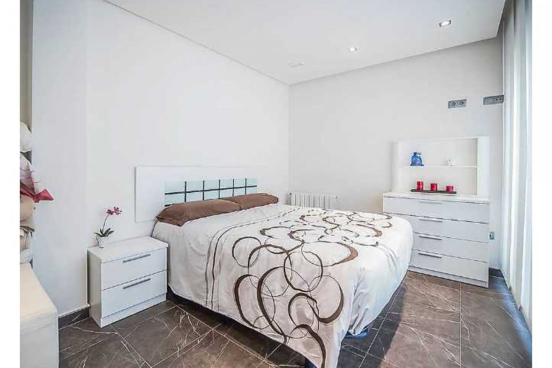 Återförsäljning - Town House -
Guardamar del Segura - Costa Blanca