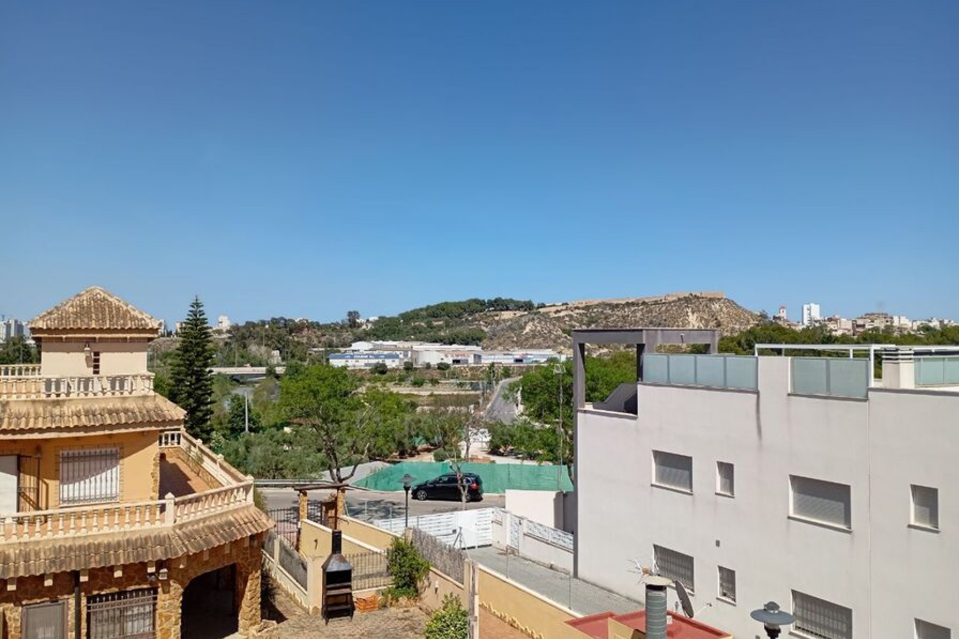 Återförsäljning - Town House -
Guardamar del Segura - Costa Blanca