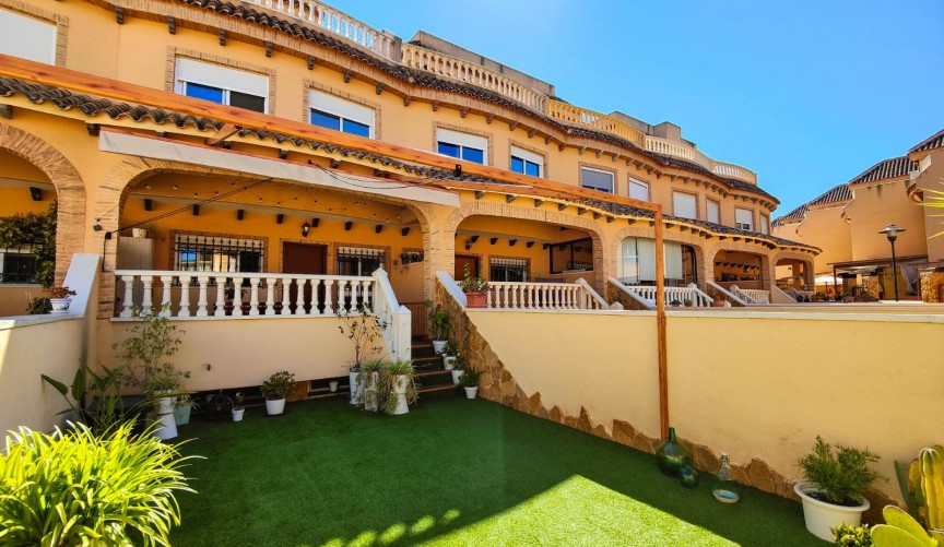 Återförsäljning - Town House -
Guardamar del Segura - Costa Blanca