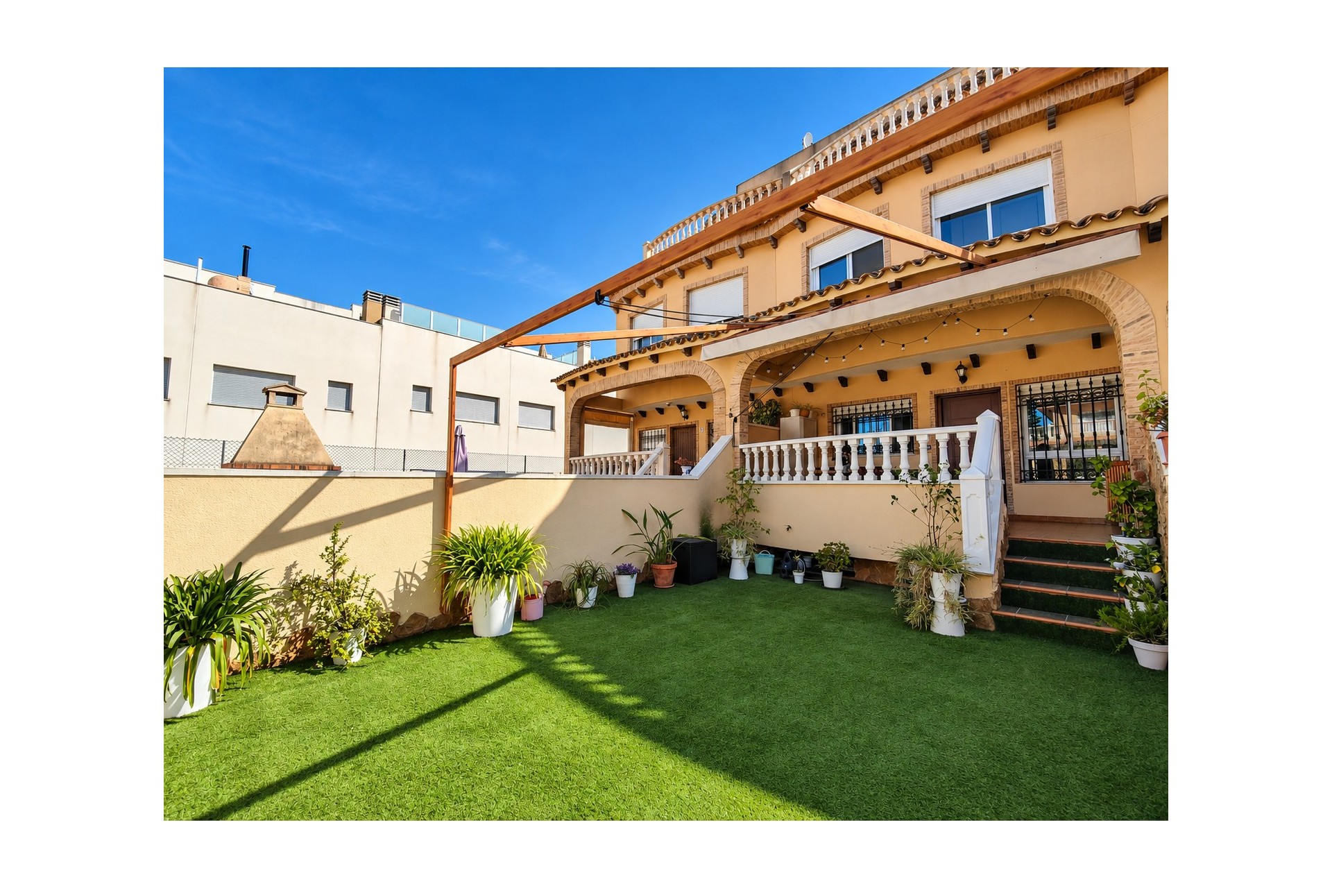 Återförsäljning - Town House -
Guardamar del Segura - Costa Blanca