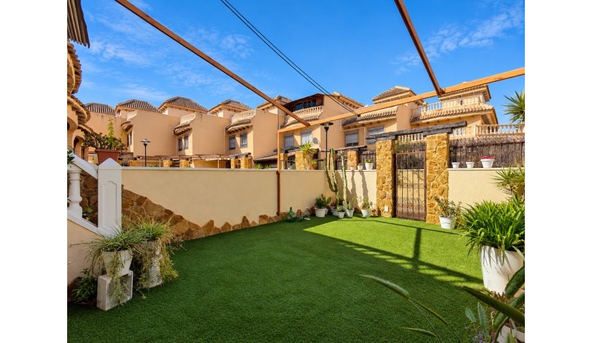 Återförsäljning - Town House -
Guardamar del Segura - Costa Blanca