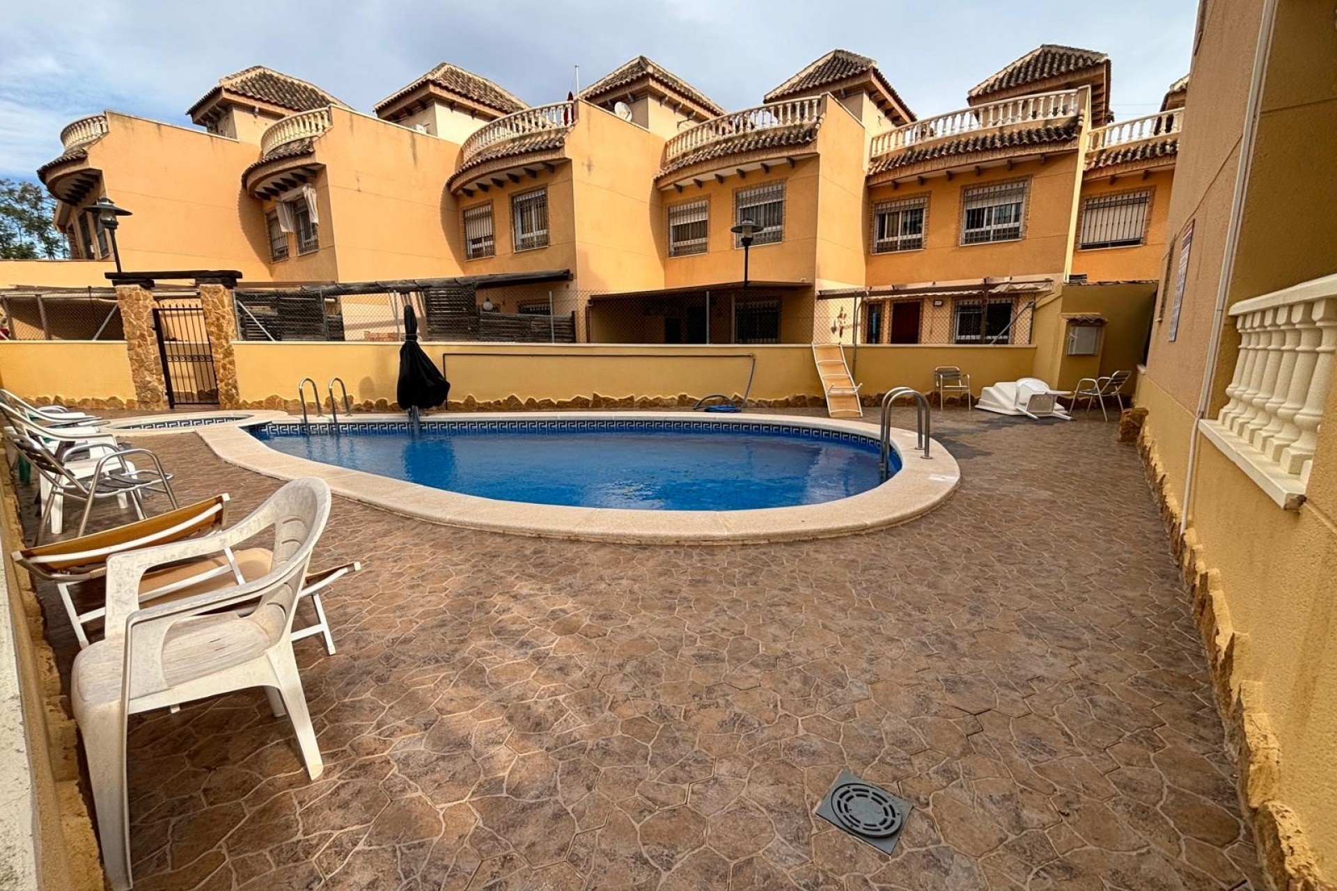 Återförsäljning - Town House -
Guardamar del Segura - Costa Blanca