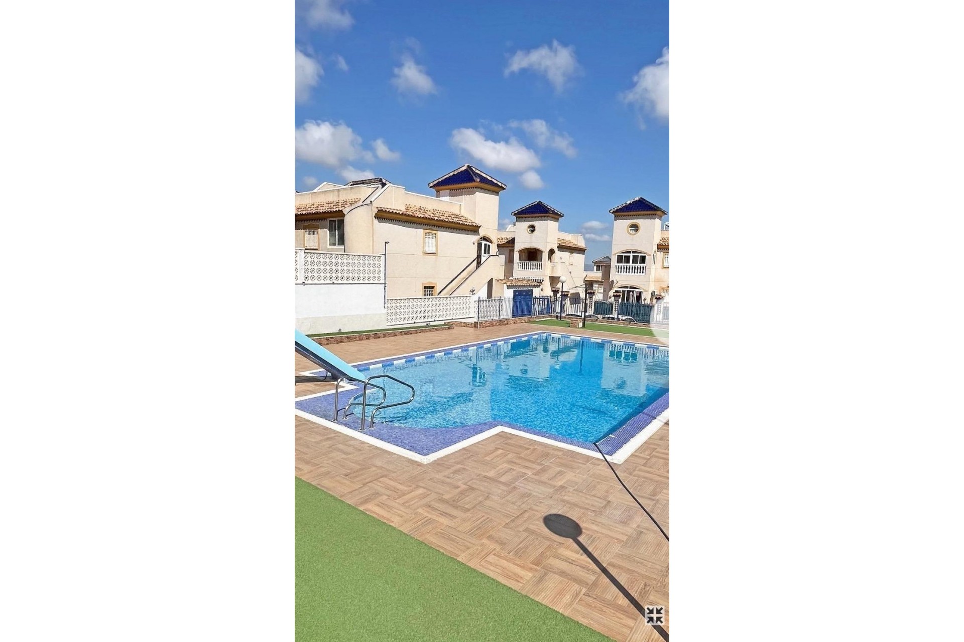 Återförsäljning - Town House -
Guardamar del Segura - El Edén - Los Estaños
