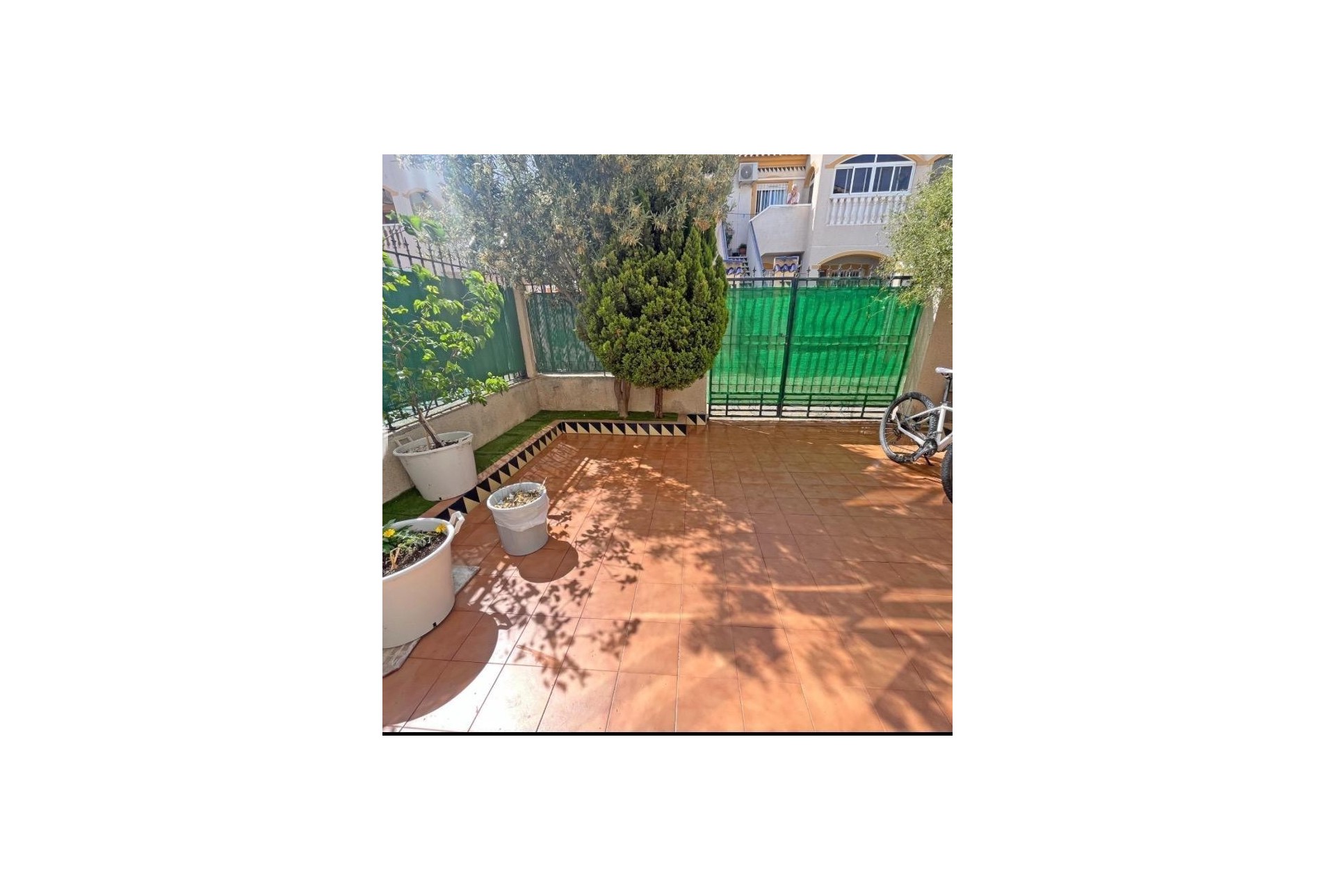 Återförsäljning - Town House -
Guardamar del Segura - El Edén - Los Estaños