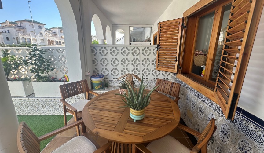 Återförsäljning - Town House -
La Mata - Costa Blanca
