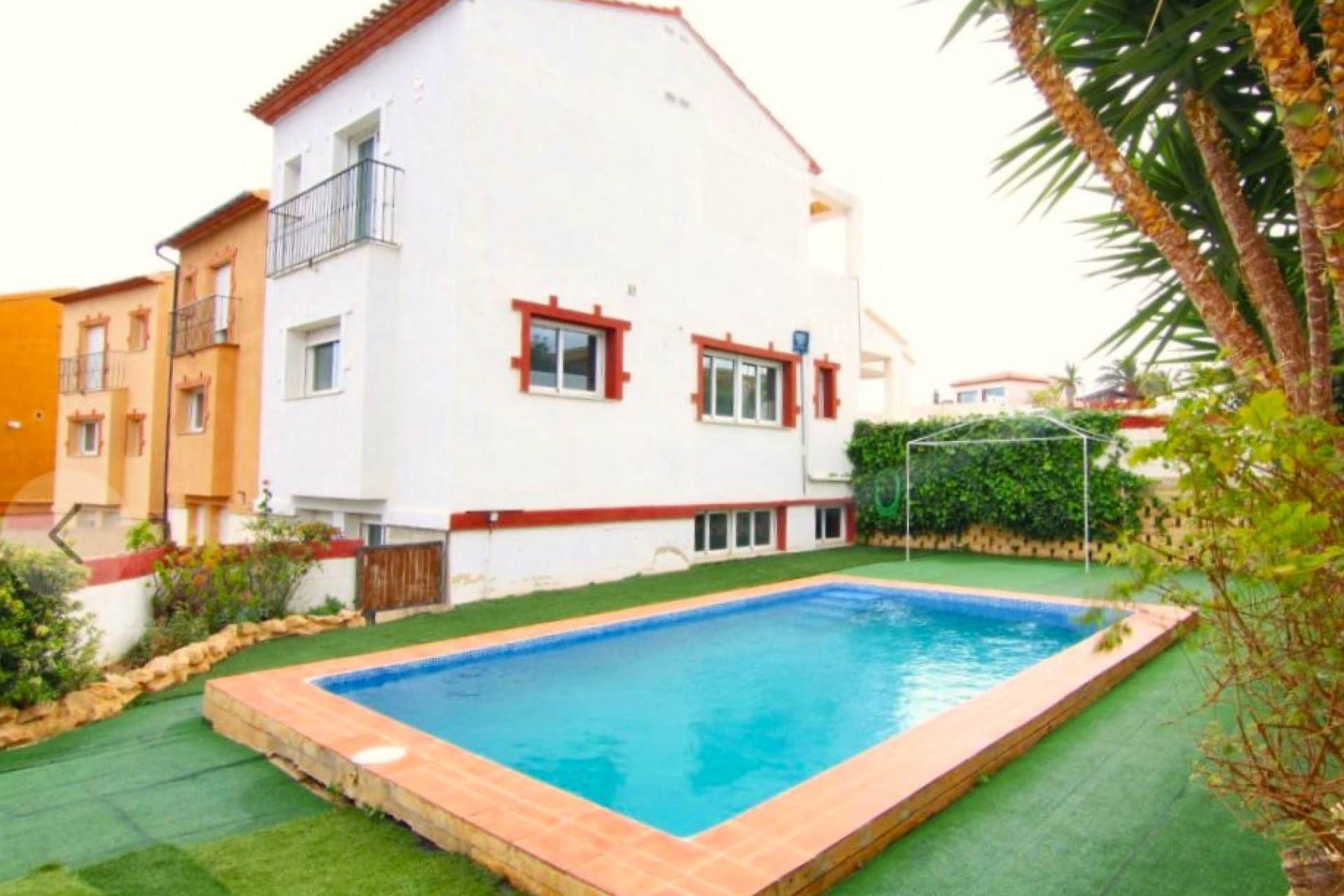 Återförsäljning - Town House -
La Nucía - Costa Blanca