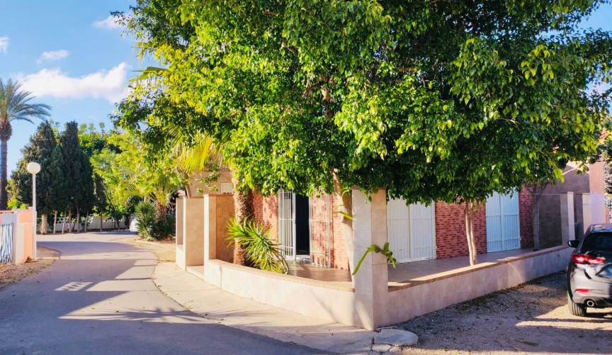 Återförsäljning - Town House -
La Siesta - Costa Blanca