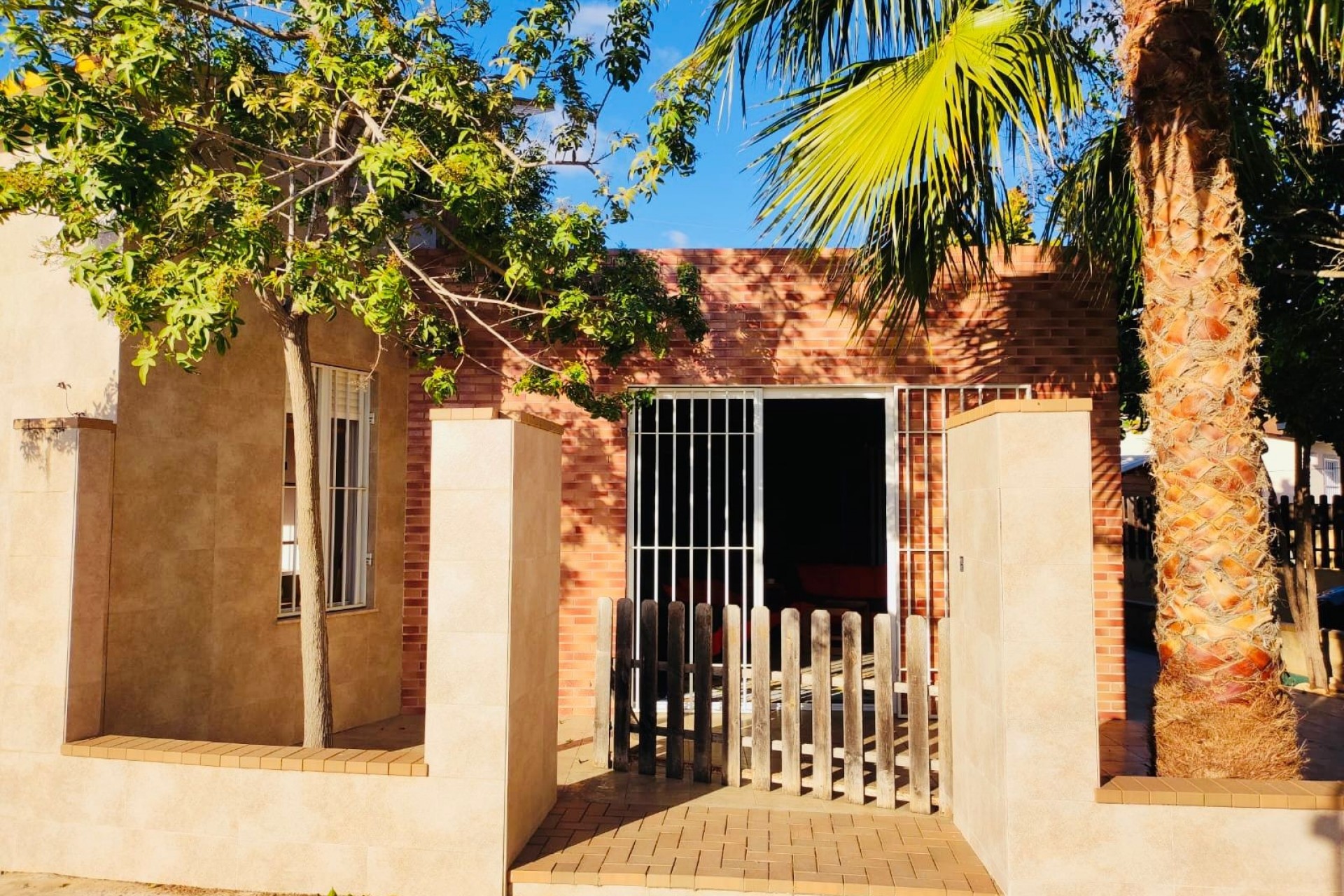 Återförsäljning - Town House -
La Siesta - Costa Blanca