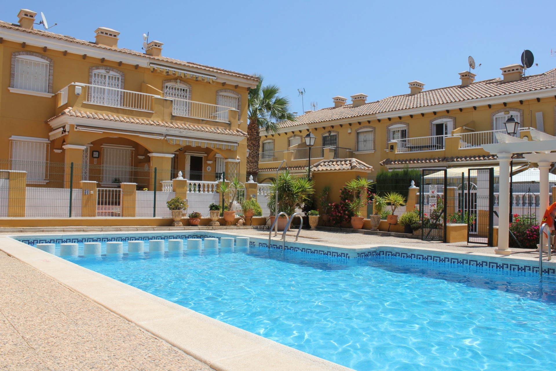 Återförsäljning - Town House -
La Zenia - Costa Blanca