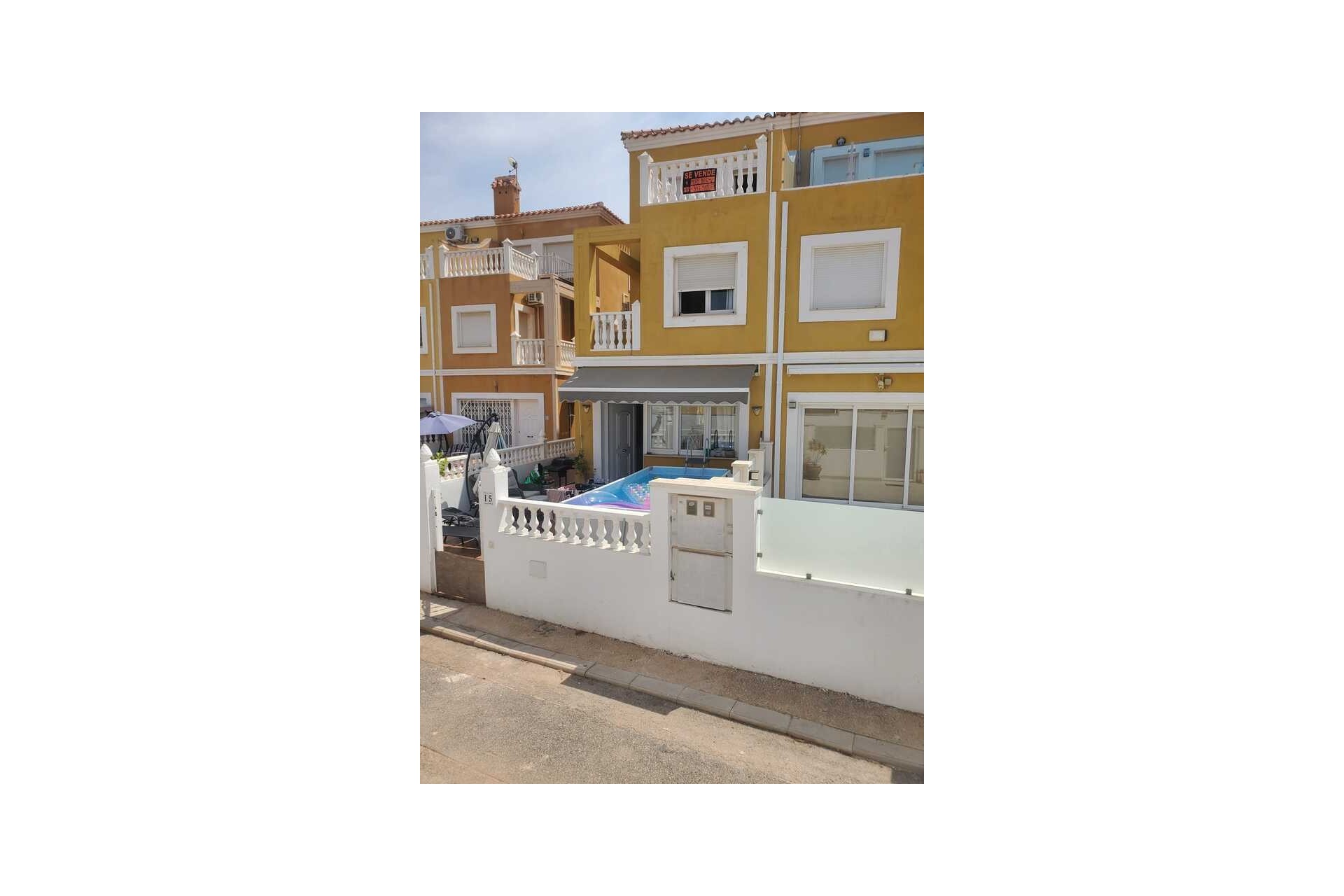 Återförsäljning - Town House -
La Zenia - Costa Blanca