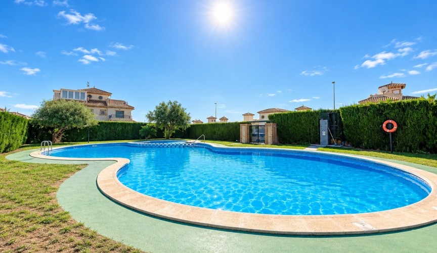 Återförsäljning - Town House -
La Zenia - Costa Blanca