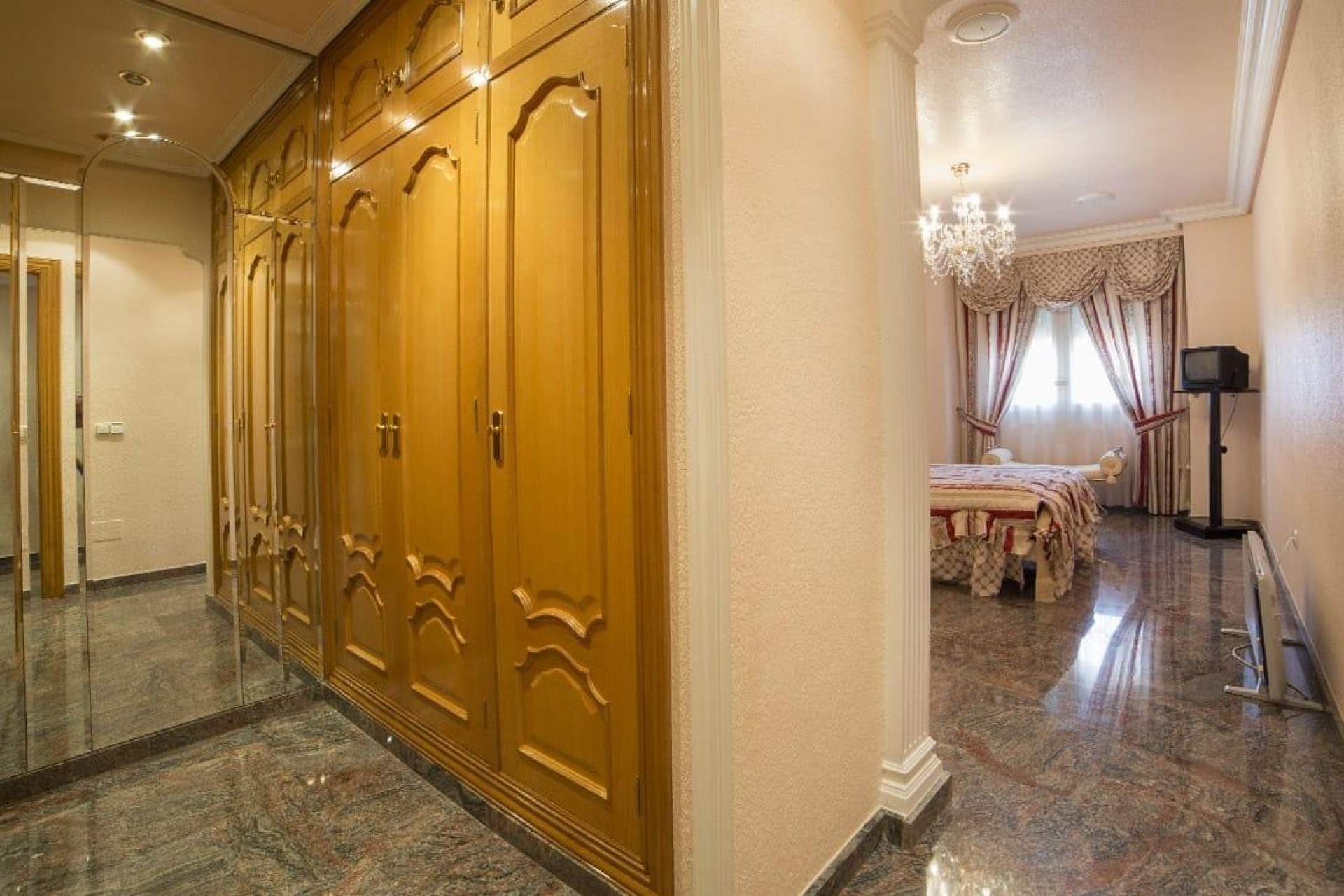 Återförsäljning - Town House -
Los Alcazares - Centro