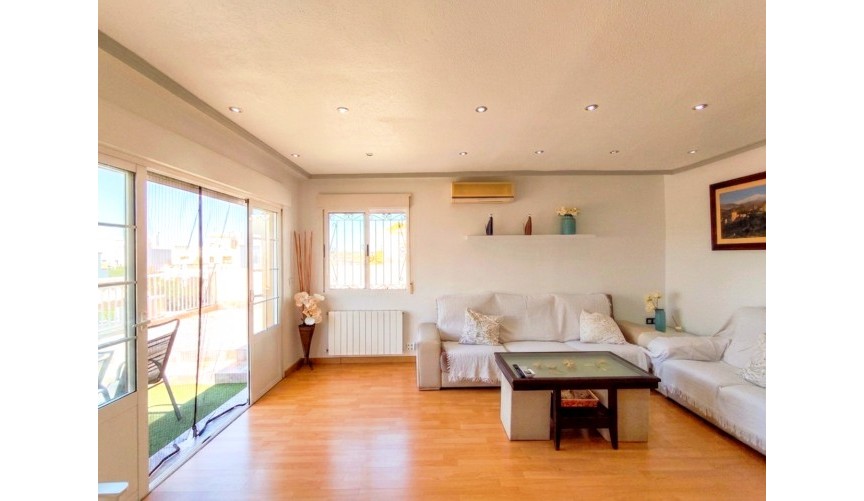 Återförsäljning - Town House -
Los Altos - Costa Blanca