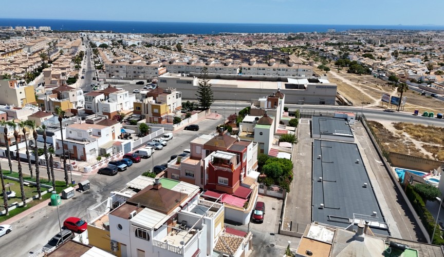 Återförsäljning - Town House -
Los Altos - Costa Blanca