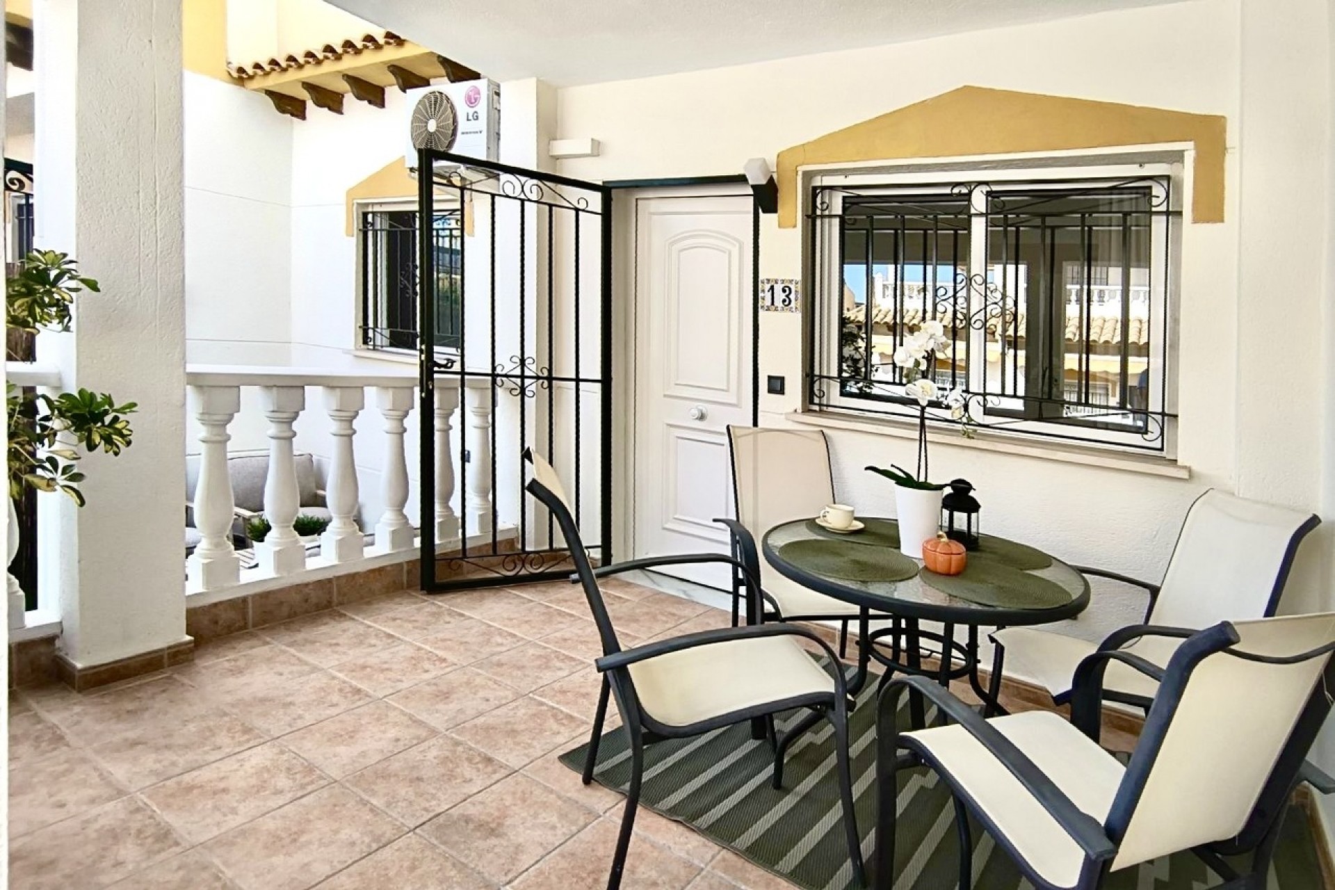 Återförsäljning - Town House -
Los Altos - Costa Blanca