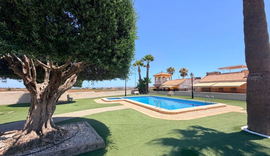 Återförsäljning - Town House -
Los Montesinos - Costa Blanca