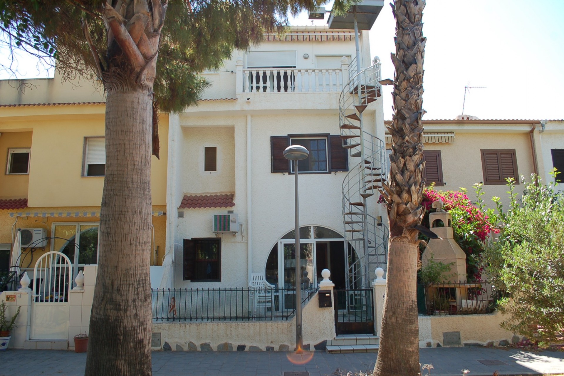 Återförsäljning - Town House -
Mil Palmeras - Costa Blanca