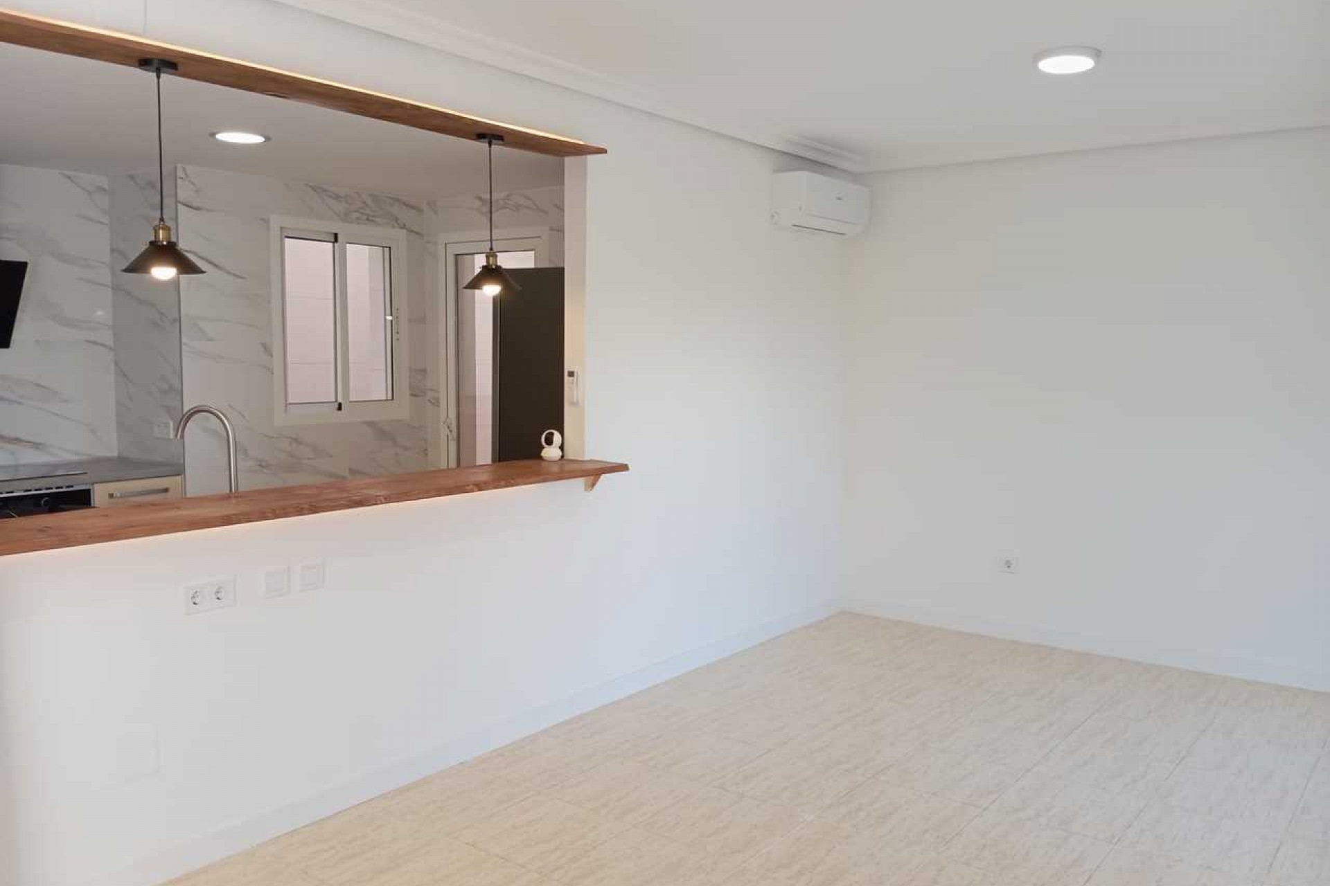 Återförsäljning - Town House -
Mil Palmeras - Costa Blanca