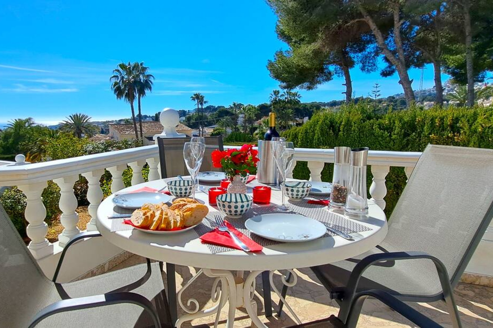 Återförsäljning - Town House -
Moraira - Costa Blanca
