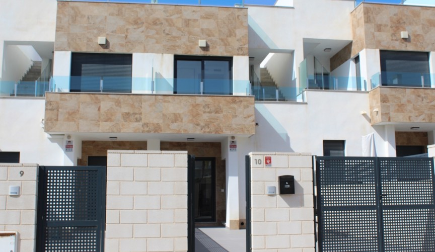 Återförsäljning - Town House -
Orihuela Costa - Costa Blanca