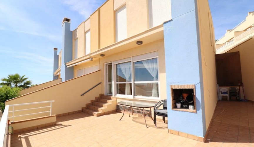 Återförsäljning - Town House -
Orihuela Costa - Costa Blanca