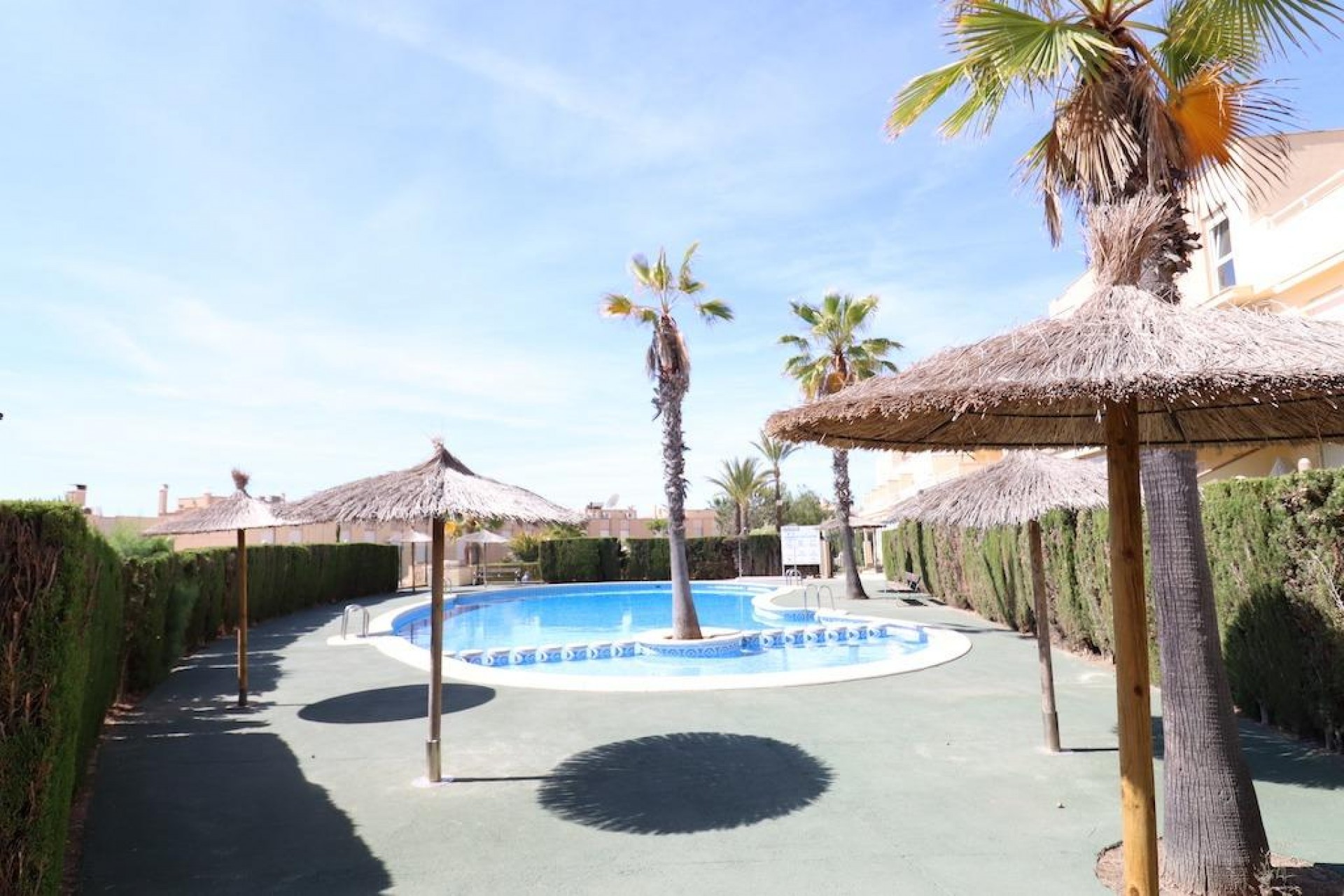 Återförsäljning - Town House -
Orihuela Costa - Costa Blanca