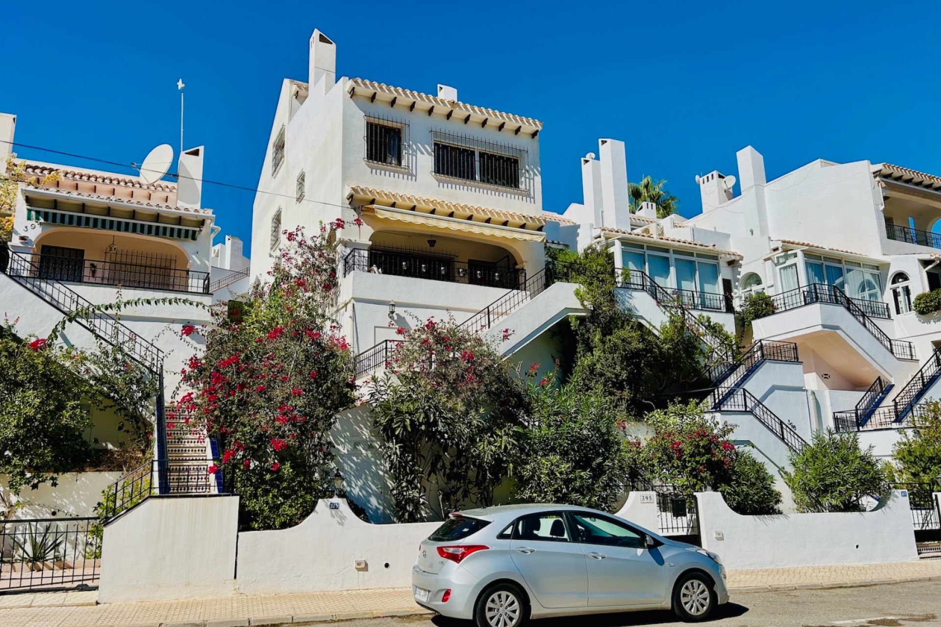 Återförsäljning - Town House -
Orihuela Costa - Costa Blanca