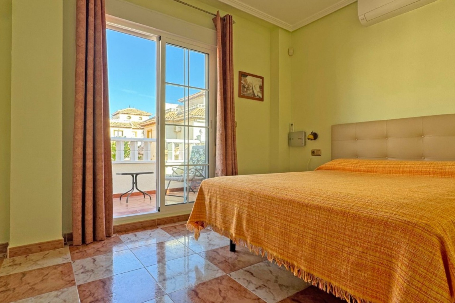 Återförsäljning - Town House -
Orihuela Costa - Costa Blanca