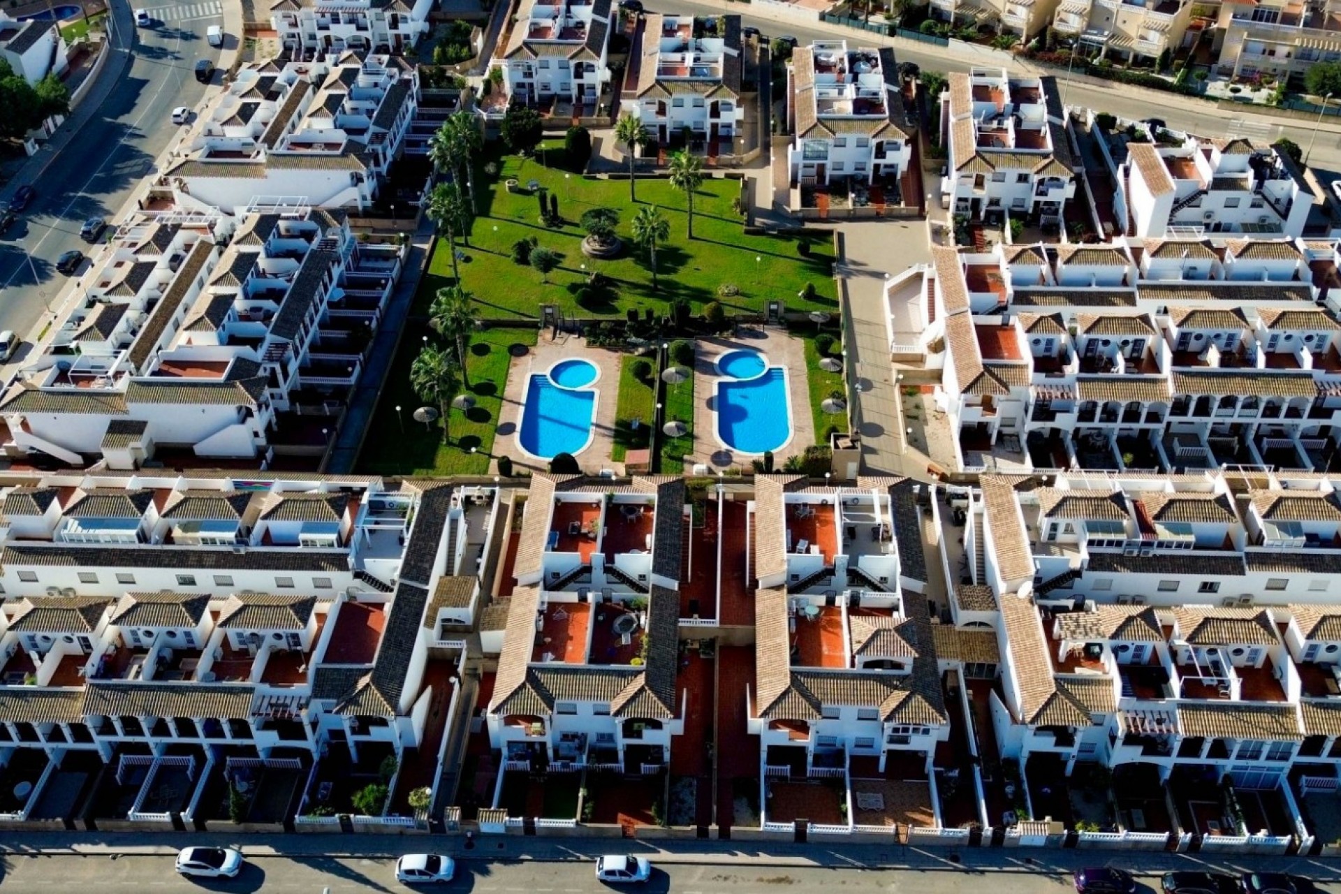 Återförsäljning - Town House -
Orihuela Costa - Costa Blanca