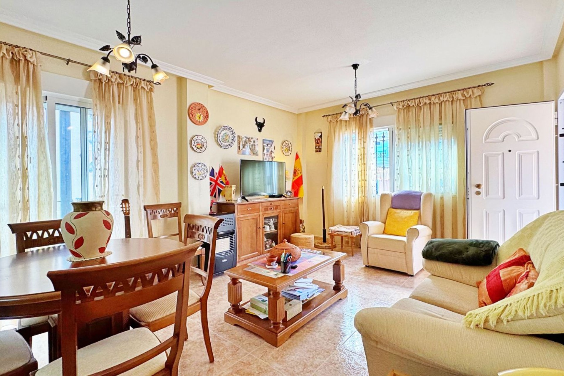 Återförsäljning - Town House -
Orihuela Costa - Costa Blanca