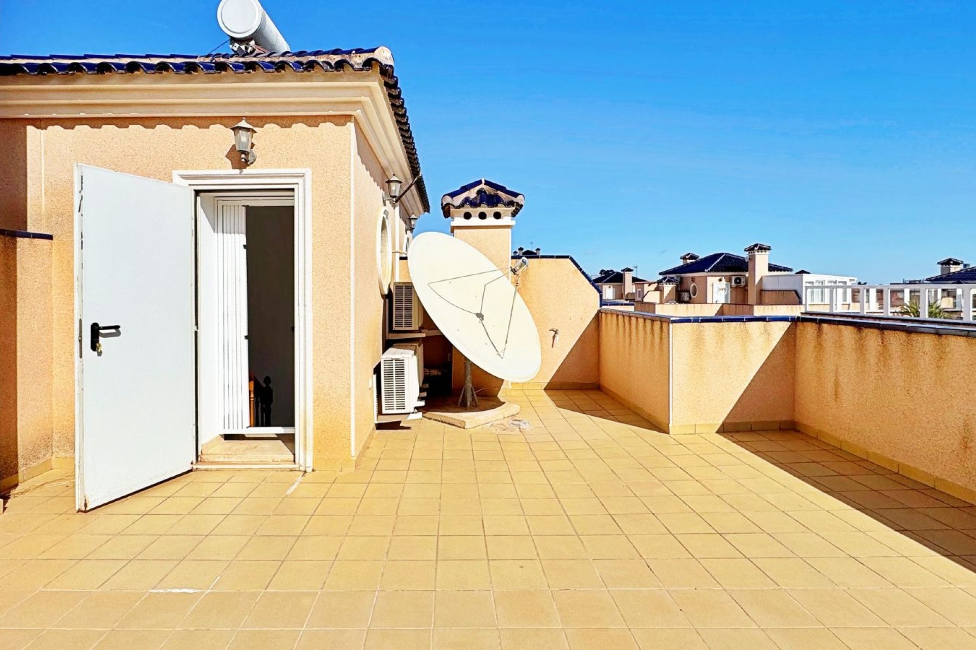 Återförsäljning - Town House -
Orihuela Costa - Costa Blanca