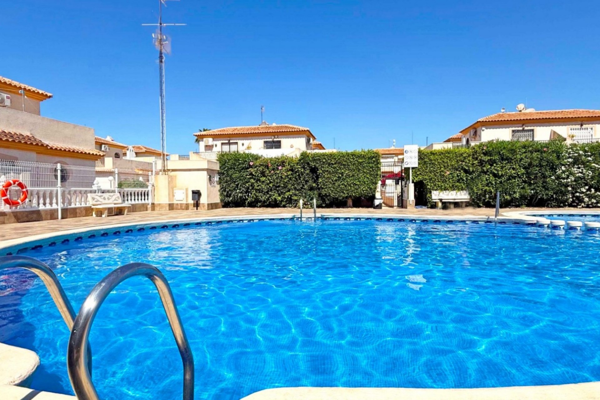 Återförsäljning - Town House -
Orihuela Costa - Costa Blanca