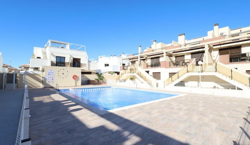 Återförsäljning - Town House -
Orihuela Costa - Costa Blanca