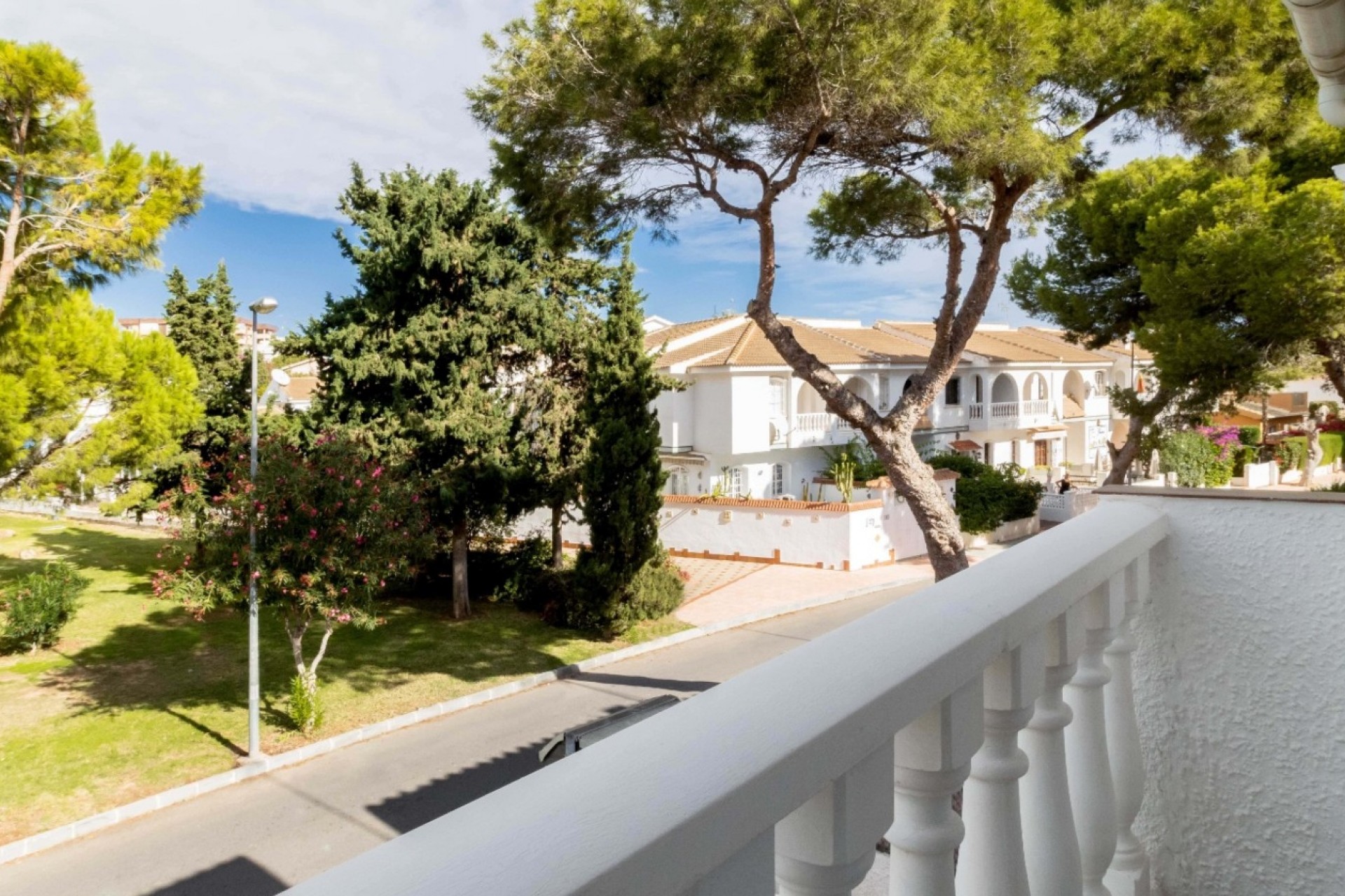 Återförsäljning - Town House -
Orihuela Costa - Costa Blanca