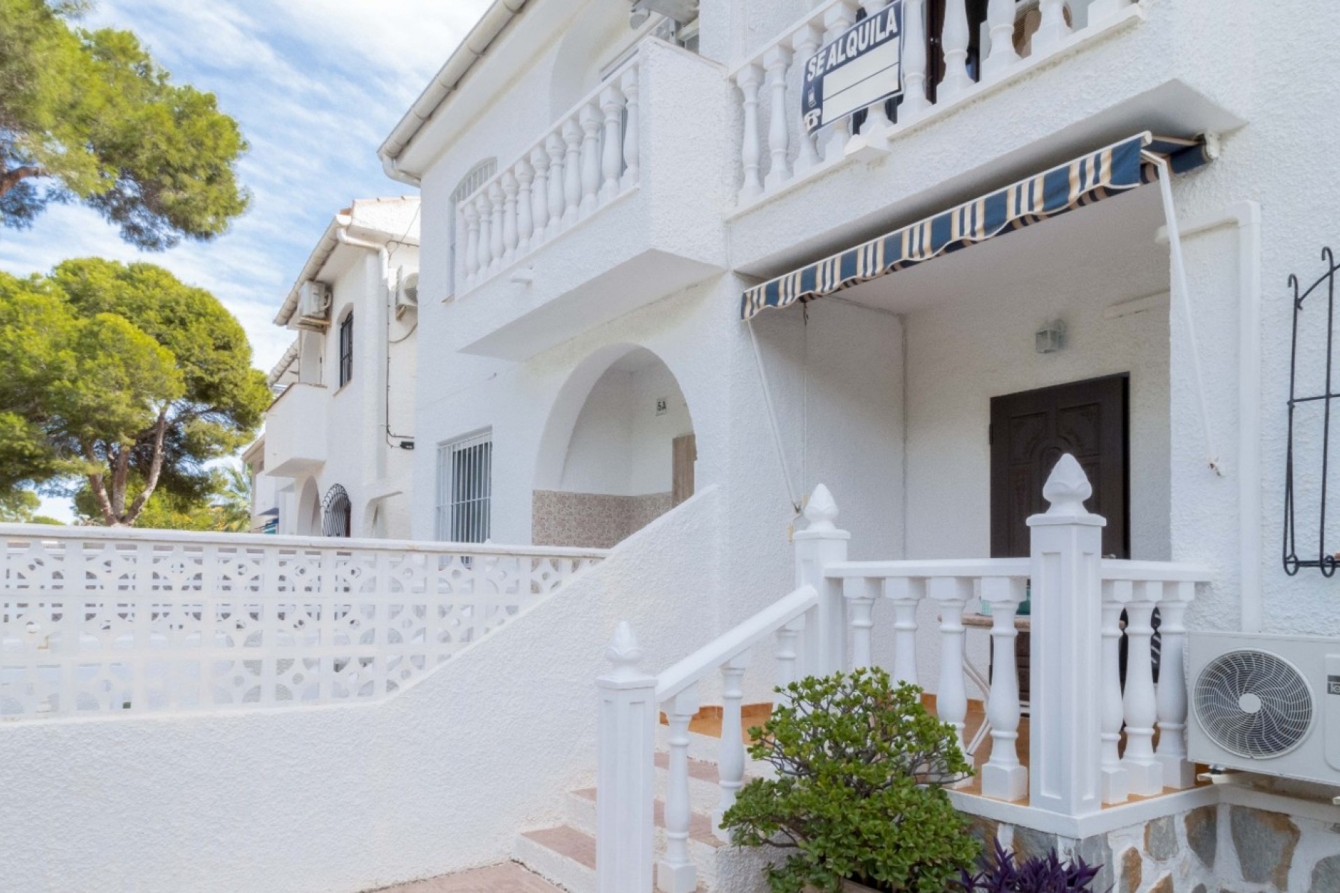 Återförsäljning - Town House -
Orihuela Costa - Costa Blanca