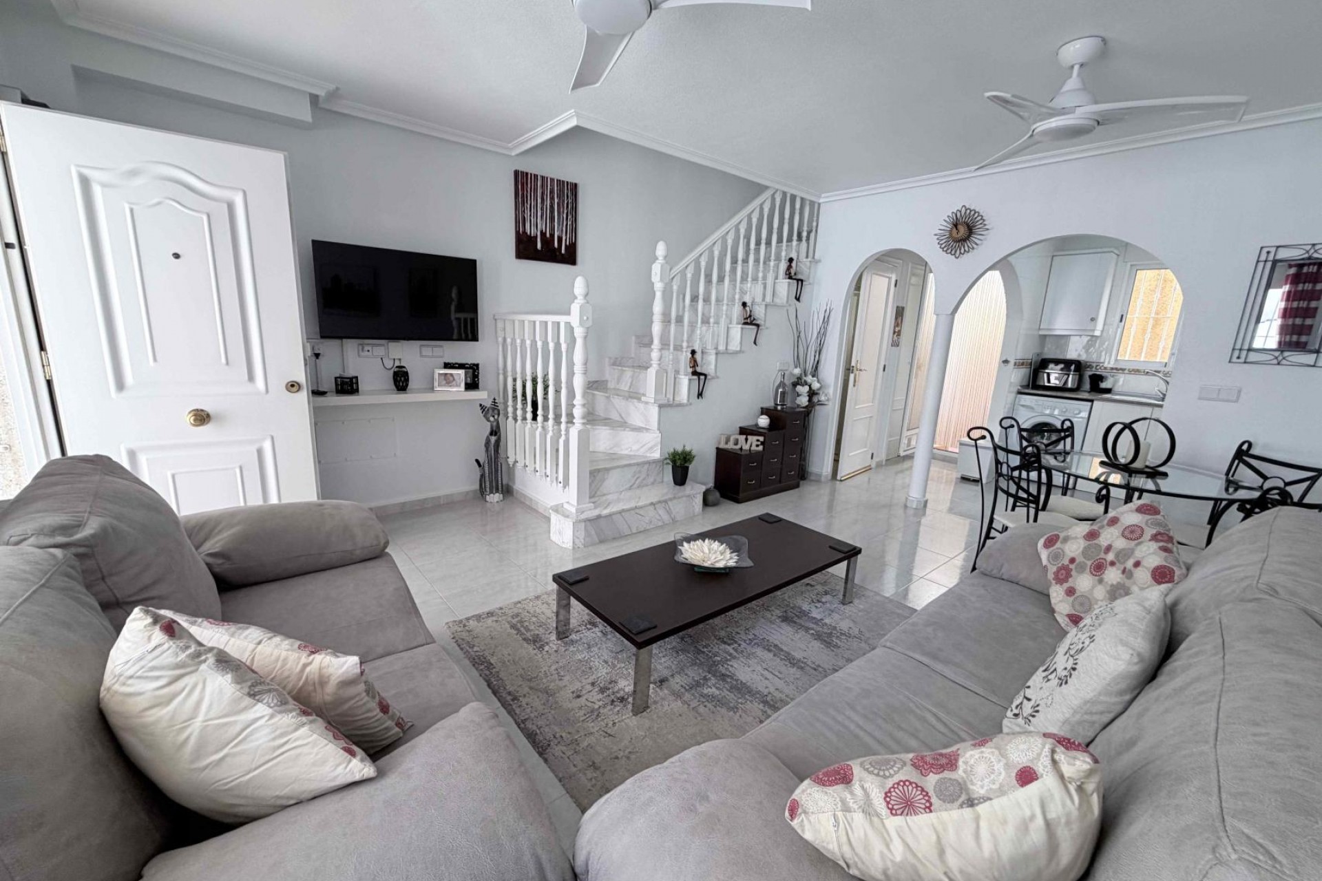 Återförsäljning - Town House -
Orihuela Costa - Costa Blanca