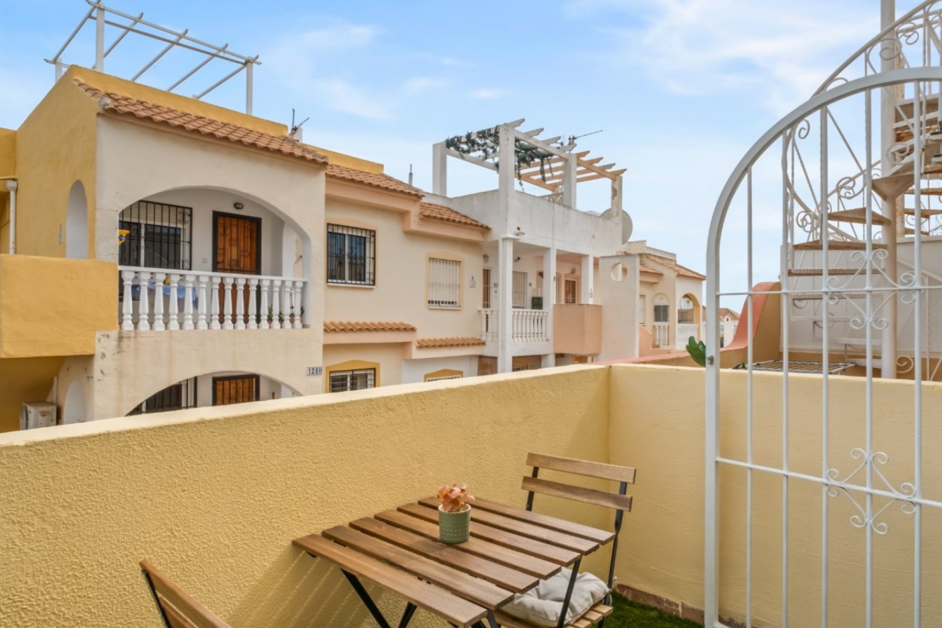 Återförsäljning - Town House -
Orihuela Costa - Costa Blanca