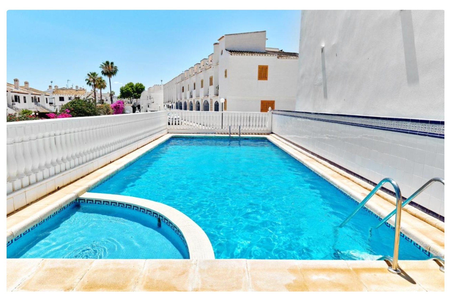 Återförsäljning - Town House -
Orihuela Costa - Costa Blanca