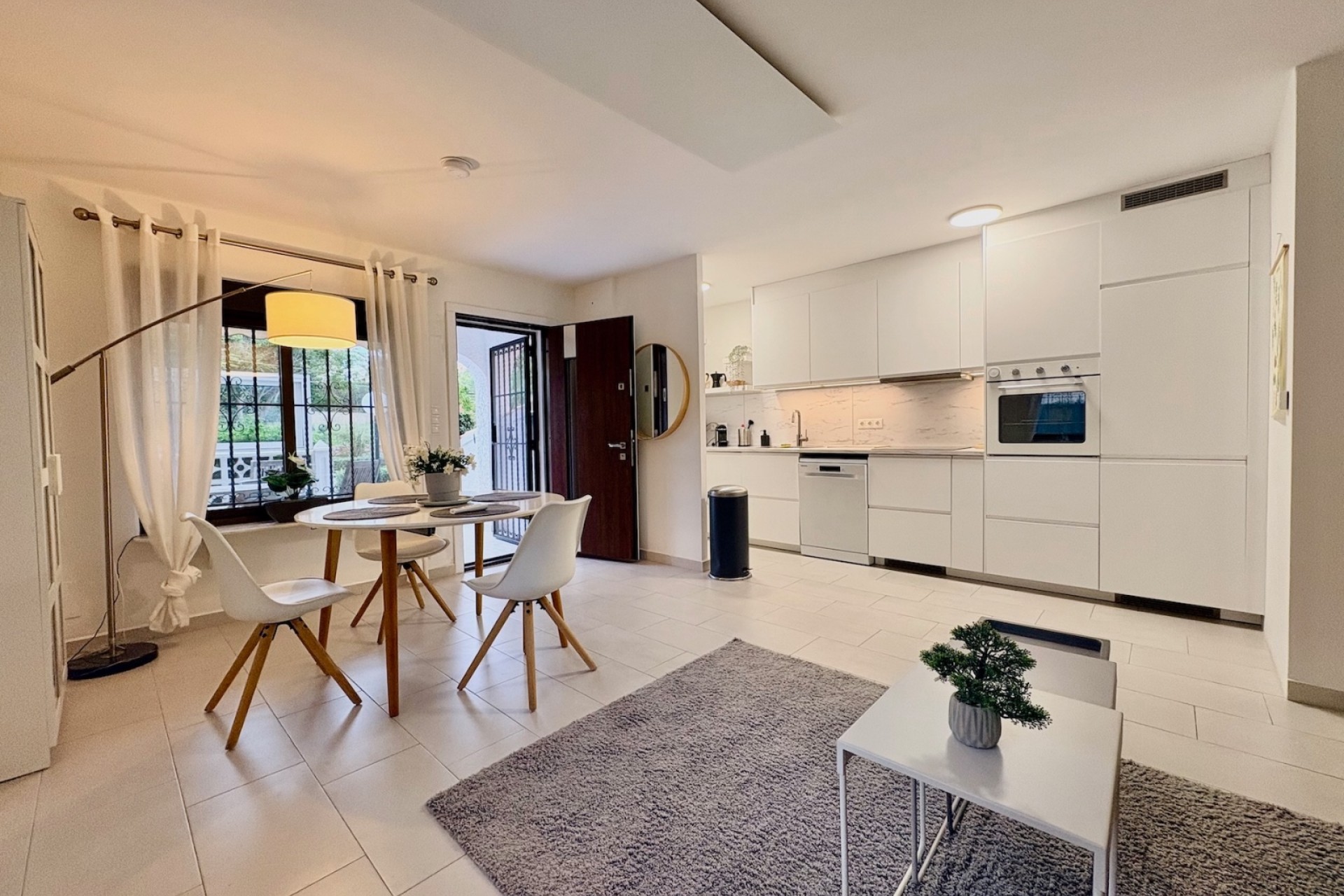 Återförsäljning - Town House -
Orihuela Costa - Costa Blanca
